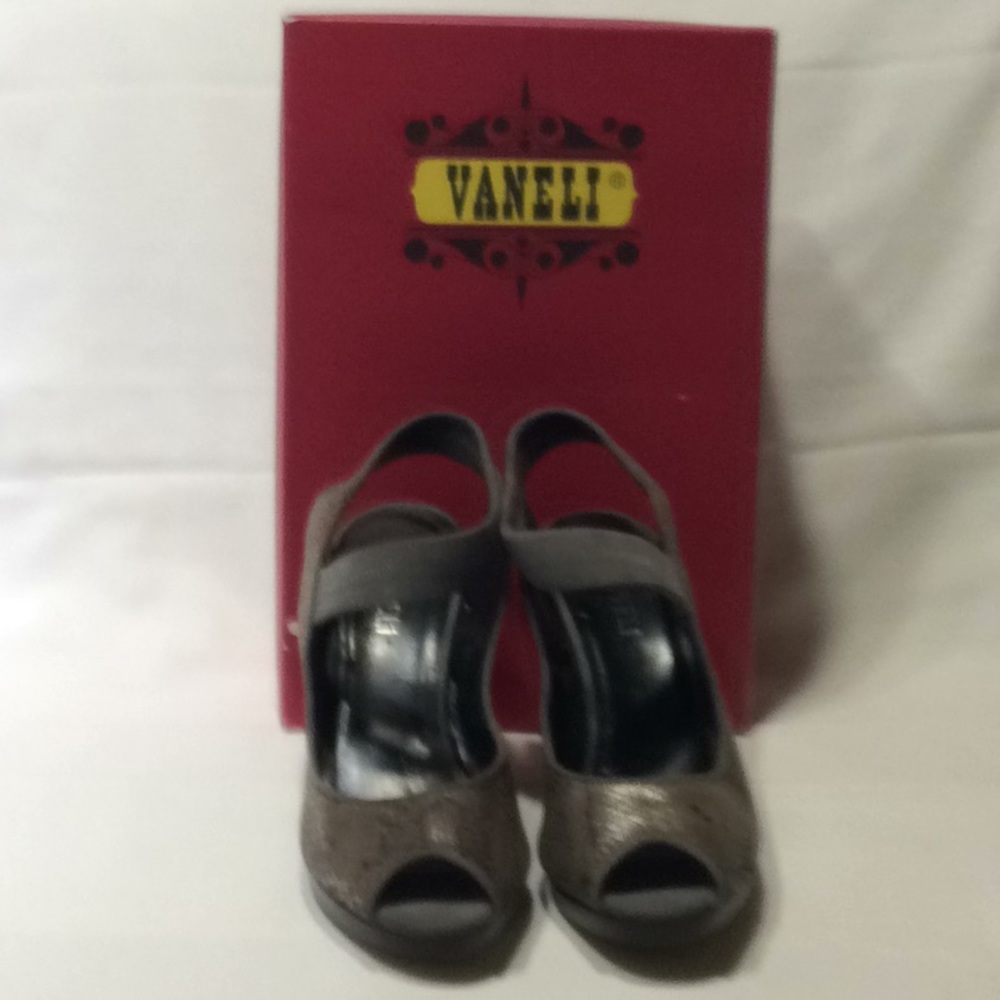 VANELI Plaza Silver Print Heels